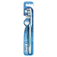 Зубная щетка Oral-B 1шт