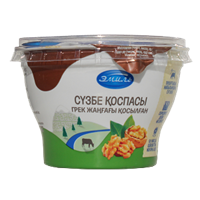 Творожная масса Эмиль с грецким орехом жир 4.5% 180гр.